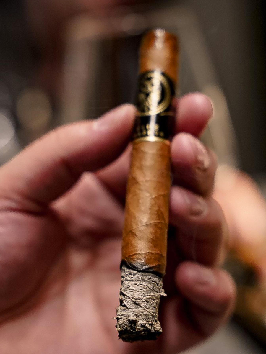Divino Cigar Nights